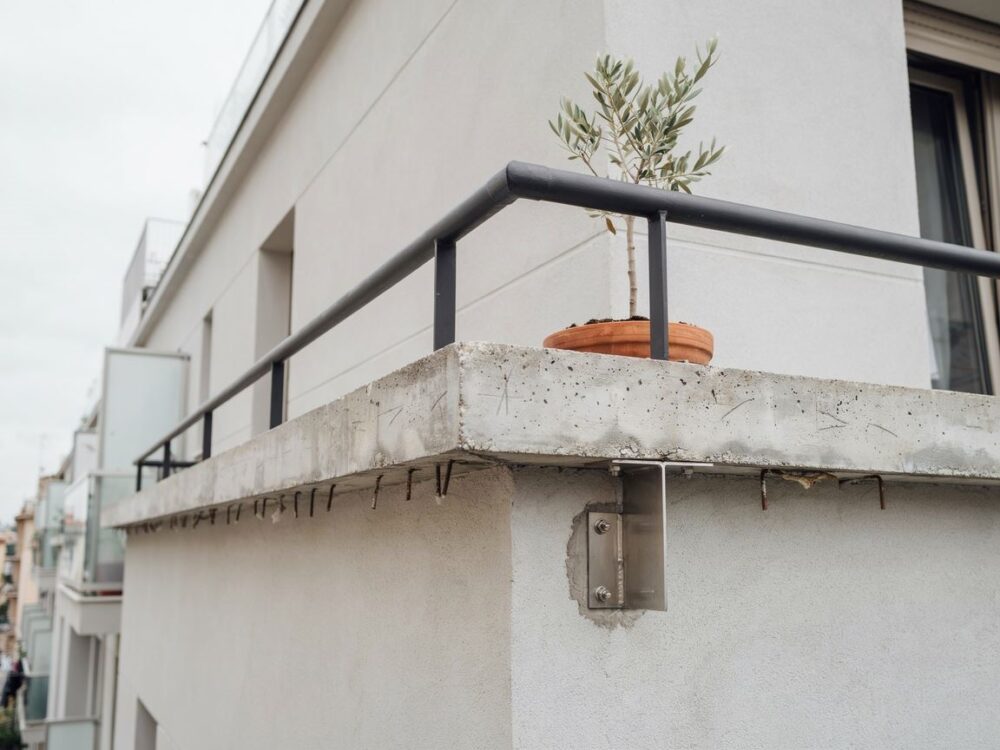 wspornik podtrzymujący balkon